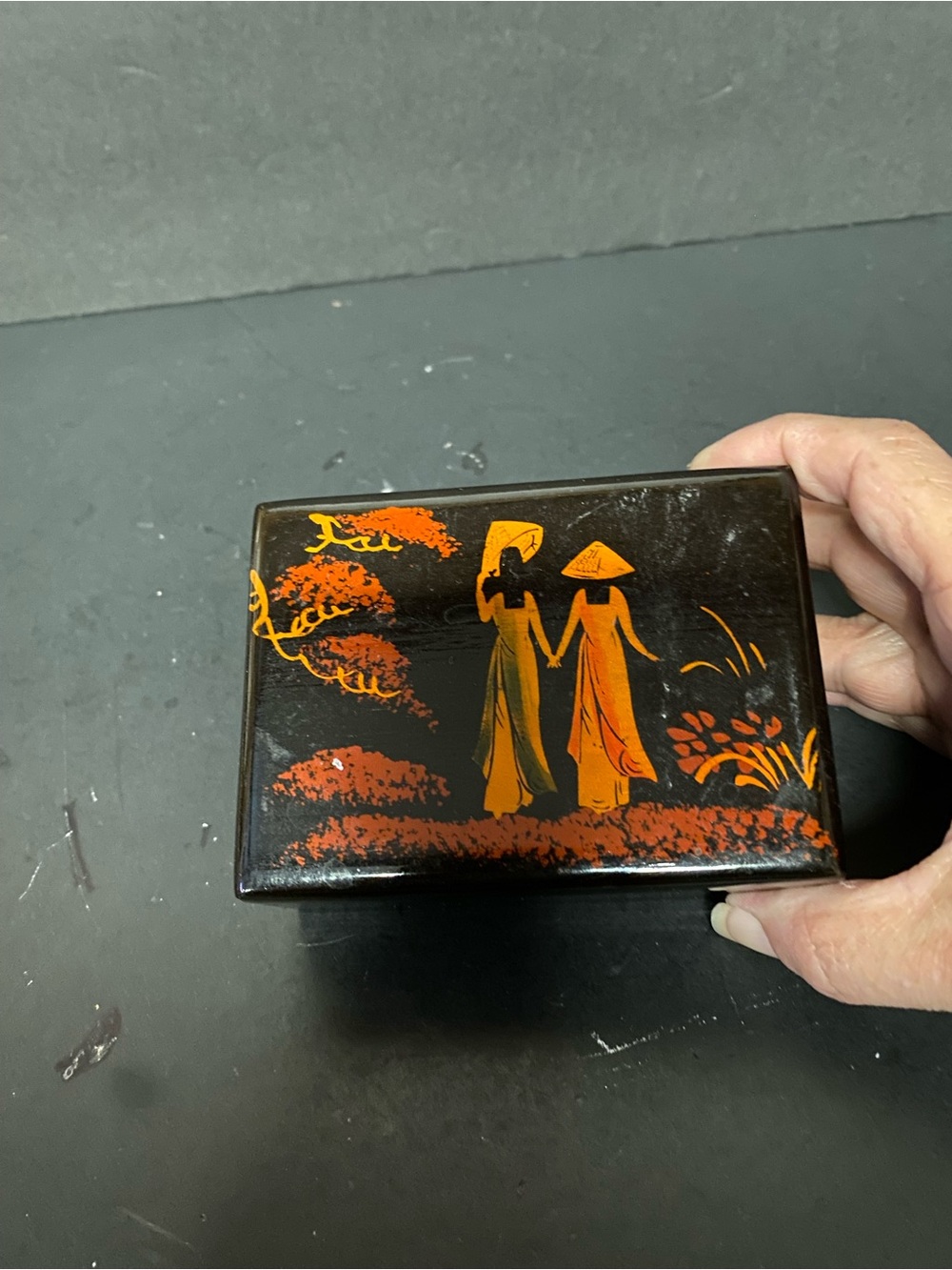 Vintage Asian Lacquer Trinket Box with Hand-Painted Couple